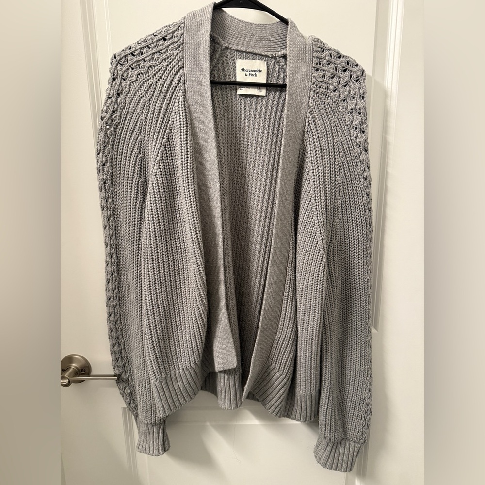 Abercrombie & Fitch Light Gray Open-Front Knit Cardigan